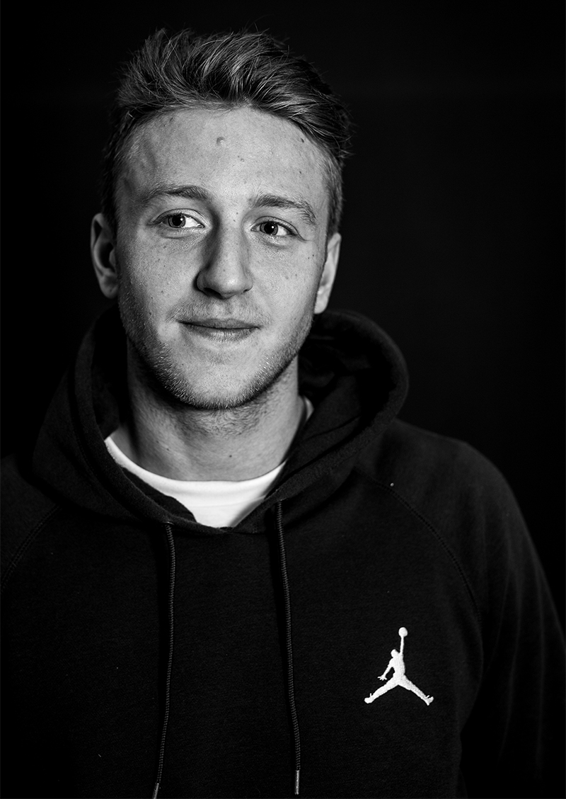 casper-brooker-portrait-photo-james-griffiths-isle-skateboards-vase-interview-speedway-skateboarding-magazine